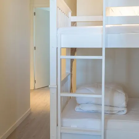 Let's Go Getaways - Raversijde *