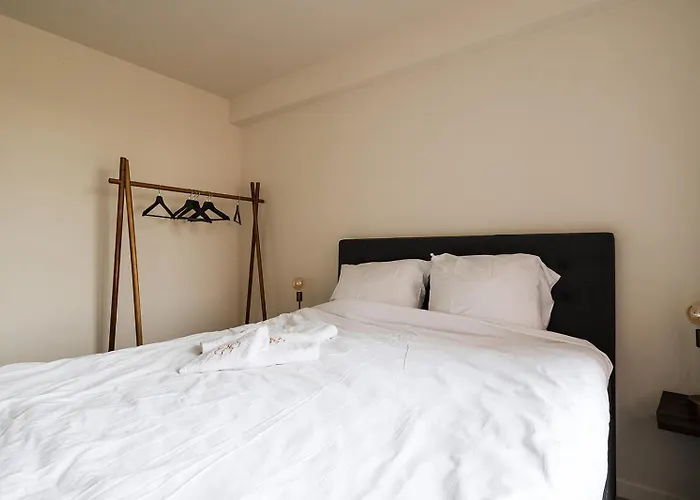 With Side Sea View Raversijde By Lets Go Getaways Lejlighed *